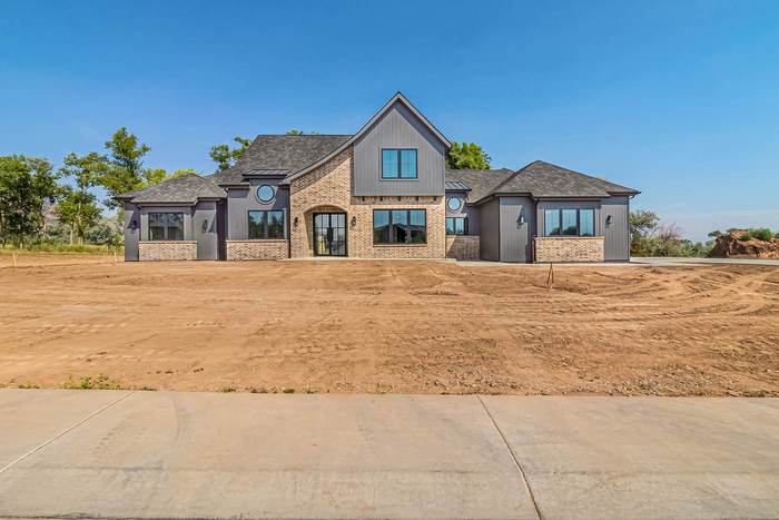 Ellen Drive Residence